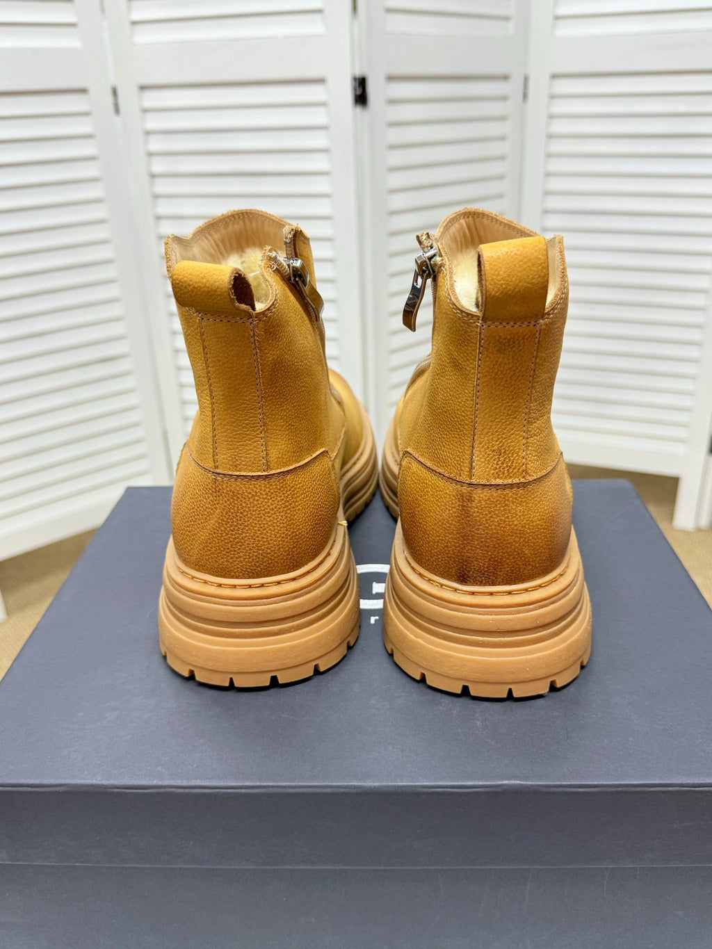 UGG Chestnut Leather Chelsea Boots