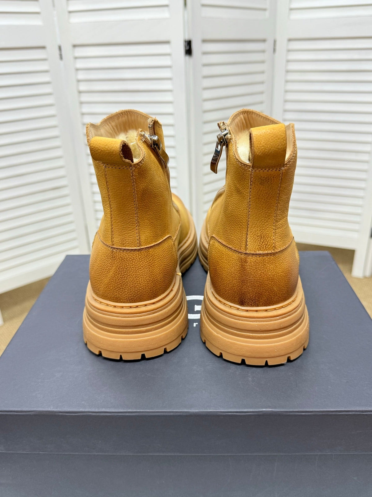 UGG Chestnut Leather Chelsea Boots