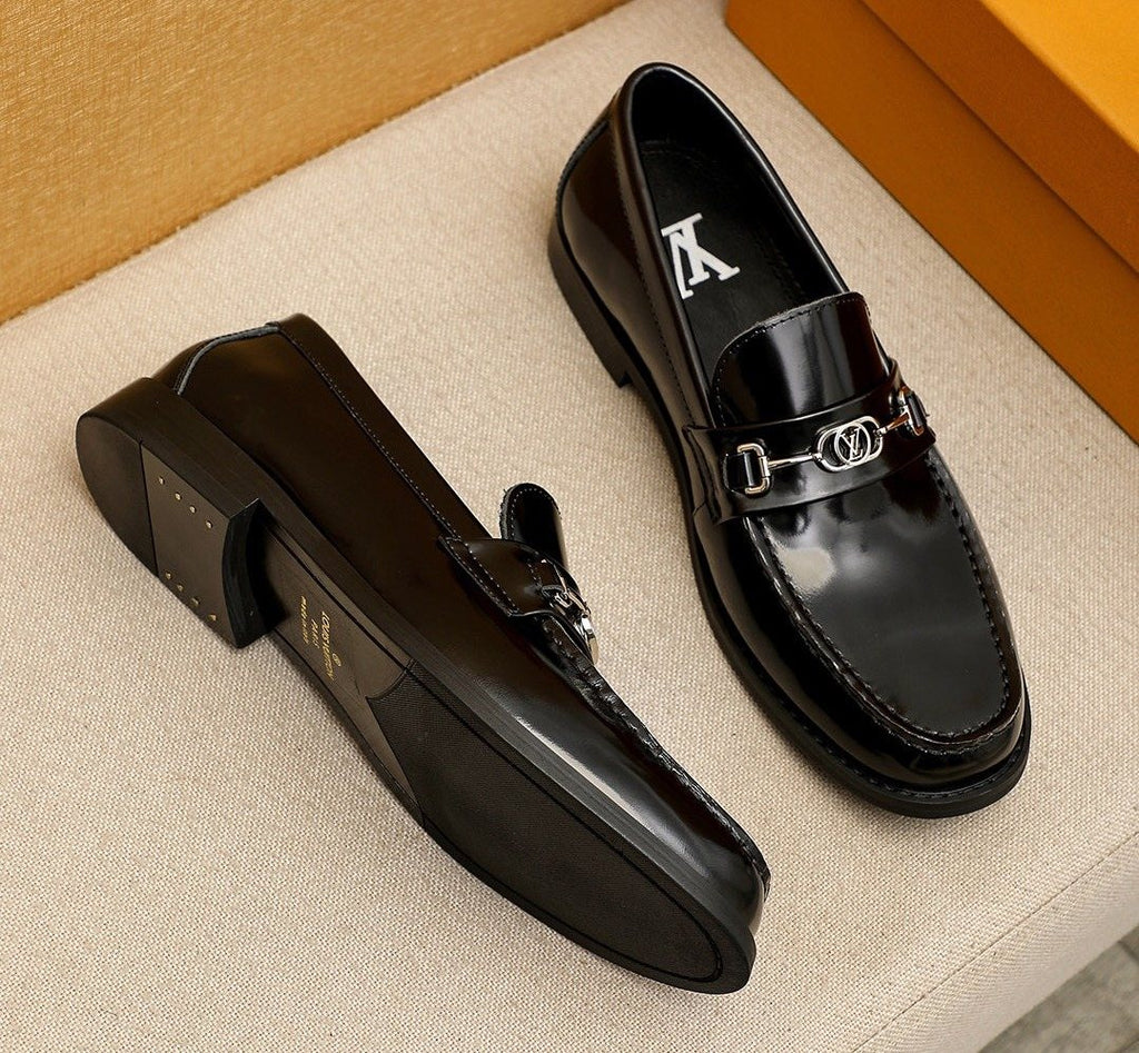 Louis Vuitton Black Metal-Hardware Loafers - Leather Lining